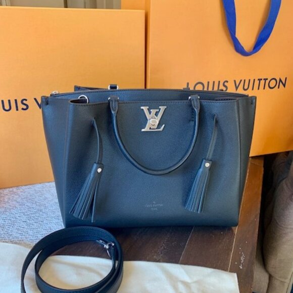 Loius Vuitton-Lockme Leather Noir Tote Handbag- BRAND NEW!! ABSOLUTELY GORGEOUS! - Picture 4 of 8
